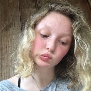 Meet your Posher, Katelyn